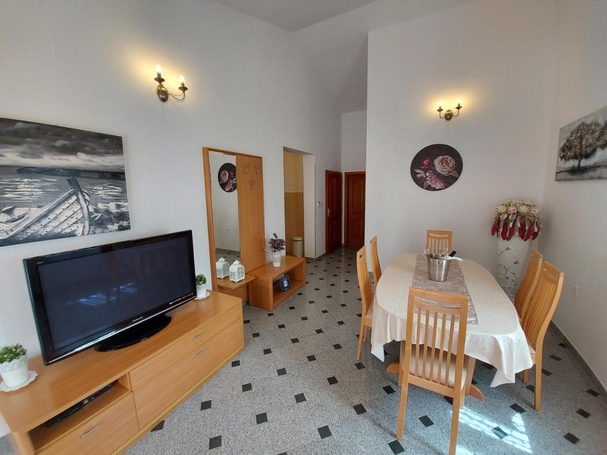 Apartments Palic Baska  Exterior photo